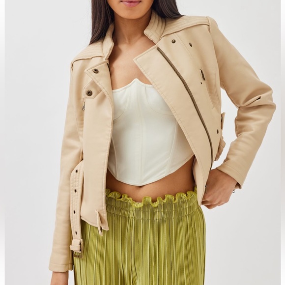 NWT UO Faux Leather Belted Moto Jacket in Cream - Picture 1 of 4